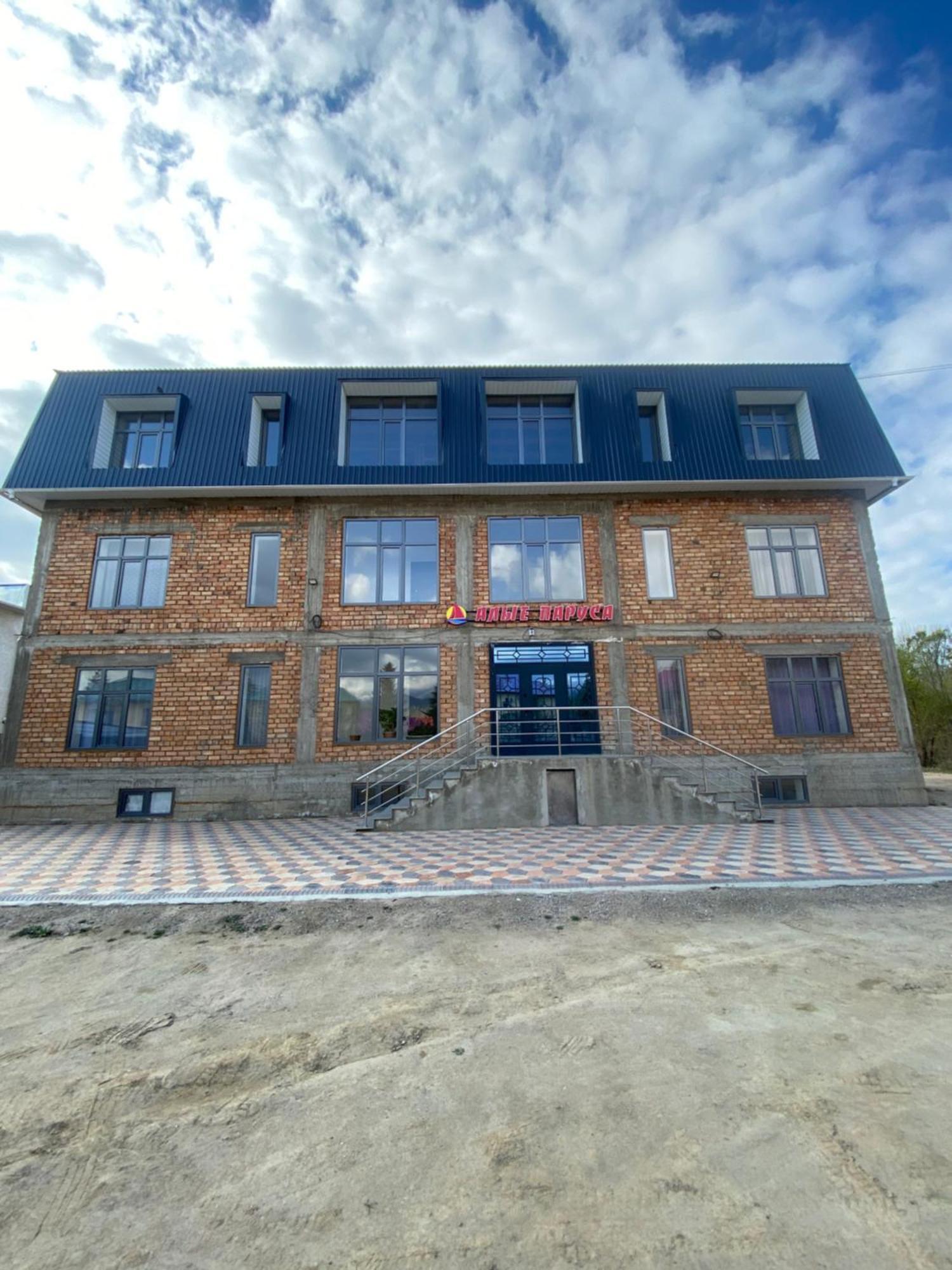 Алые Паруса Hotell Tsjolpon-Ata Eksteriør bilde